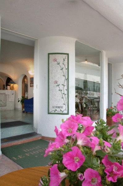 Hotel Le Fioriere Praiano Buitenkant foto