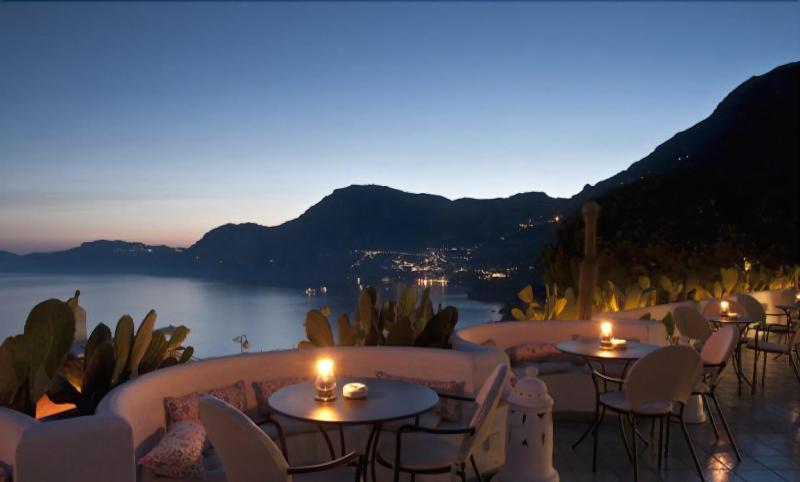 Hotel Le Fioriere Praiano Buitenkant foto