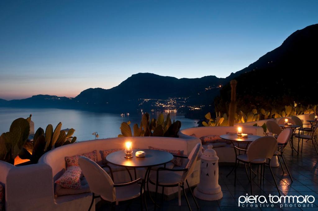 Hotel Le Fioriere Praiano Buitenkant foto