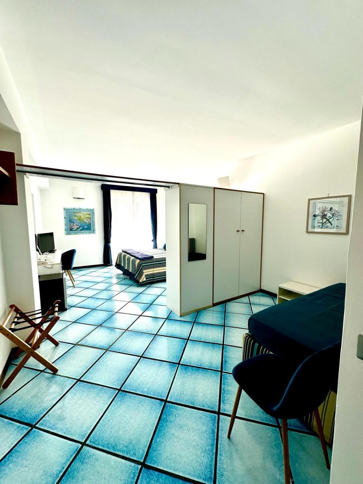 Hotel Le Fioriere Praiano Buitenkant foto