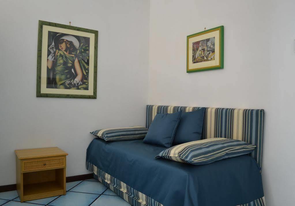 Hotel Le Fioriere Praiano Buitenkant foto